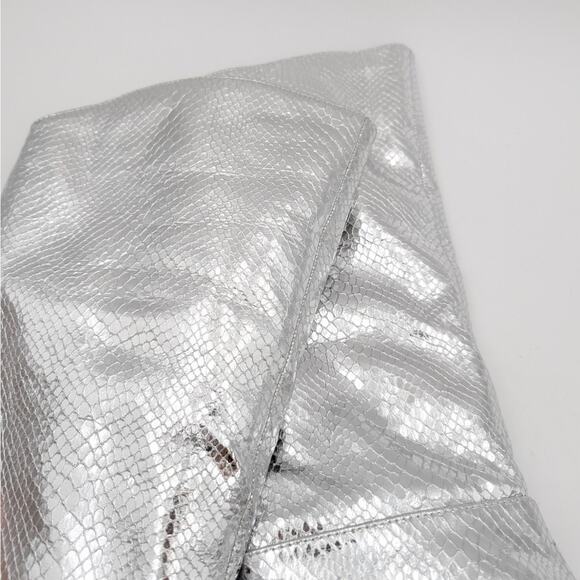 Steve Madden Newlyn Knee High Boot Pointed Toe Women's Silver Size US6.5M EU37 - Picture 11 of 11